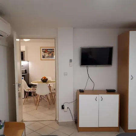 Domix Apartamento *